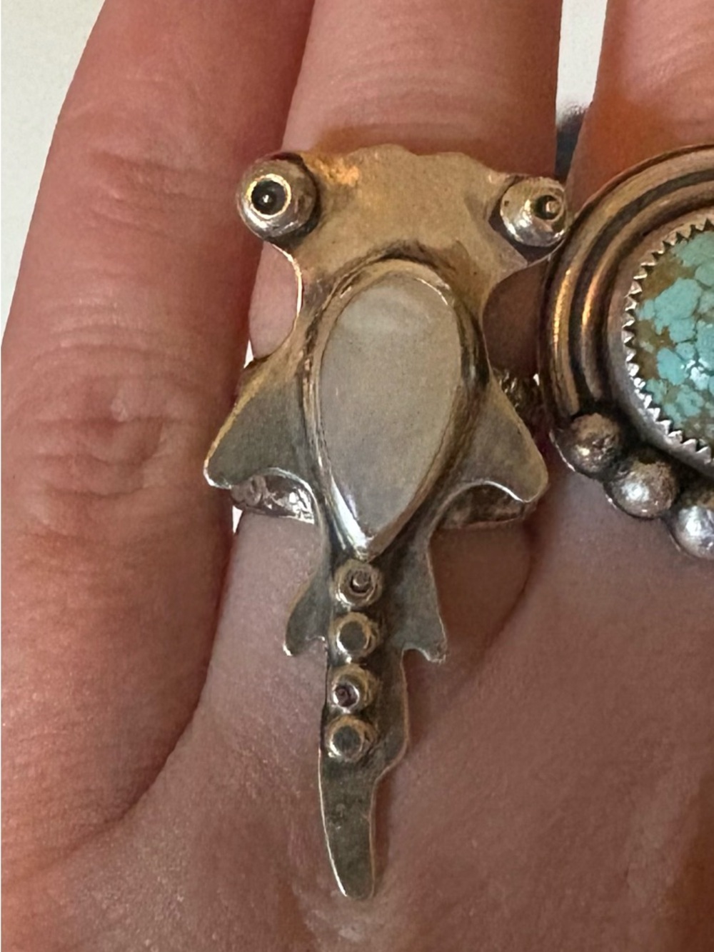 MELJEWELZ Sterling Silver Pearl Hammerhead Shark Ring